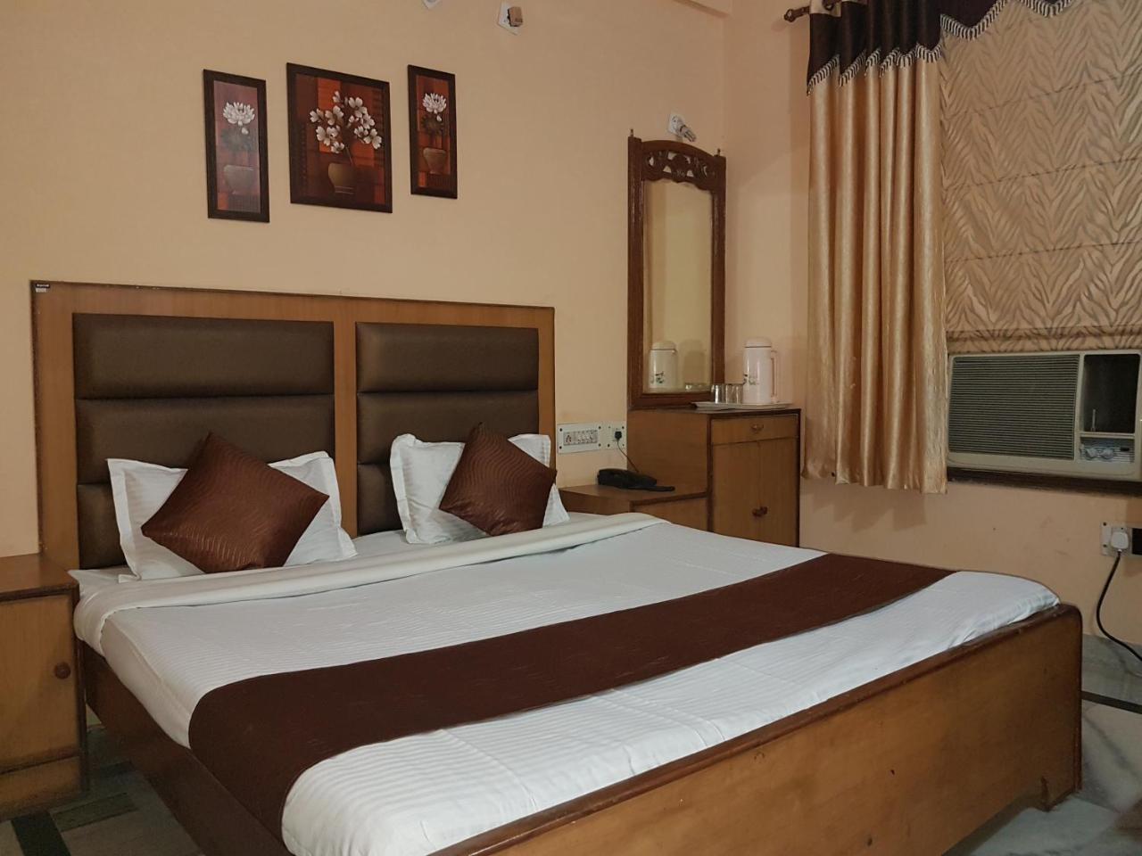 Hotel Jannat Agra  Buitenkant foto